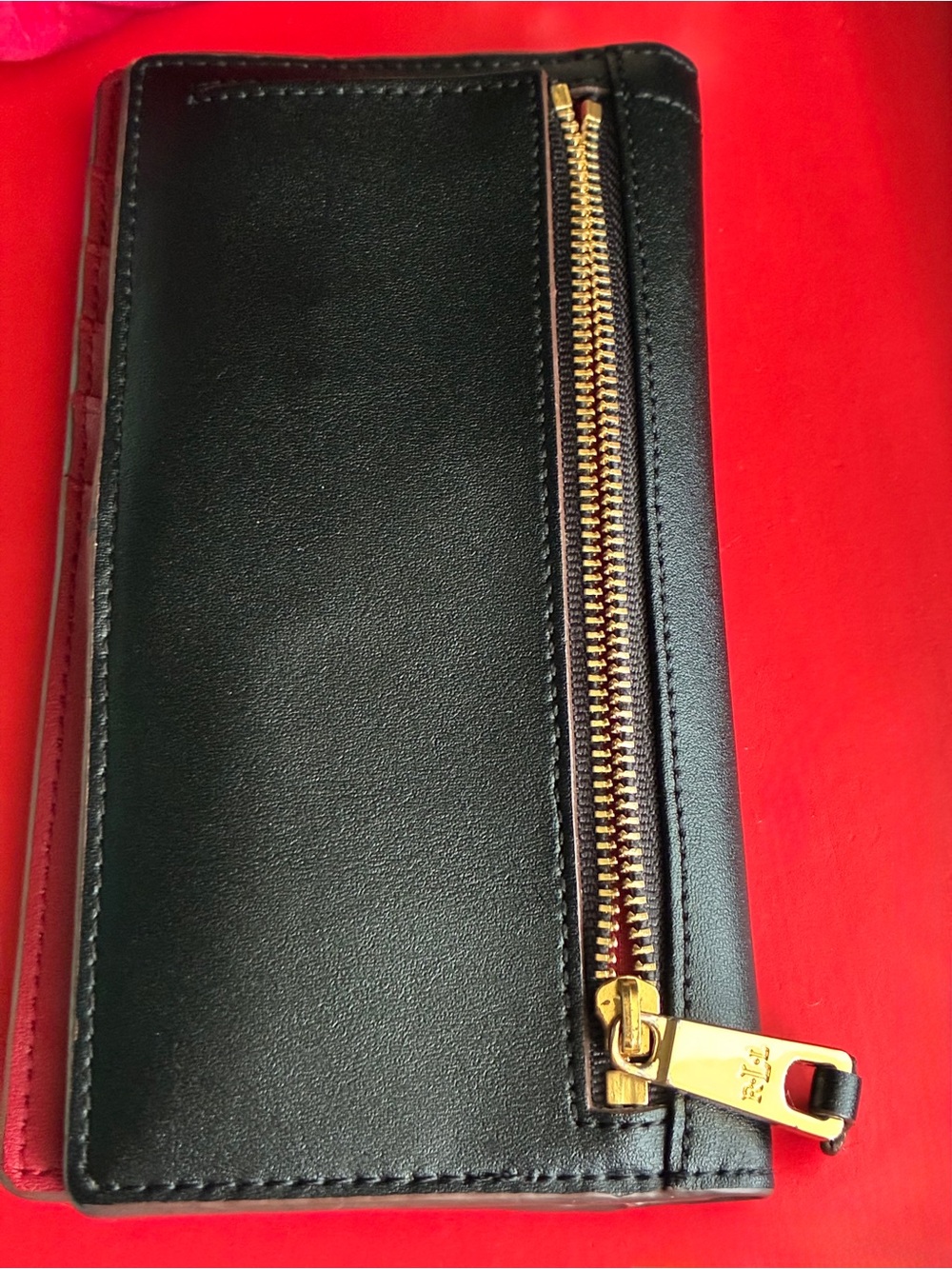 Ralph Lauren Black Leather Zip Wallet with Gold-Tone Hardware - Picture 8 of 11
